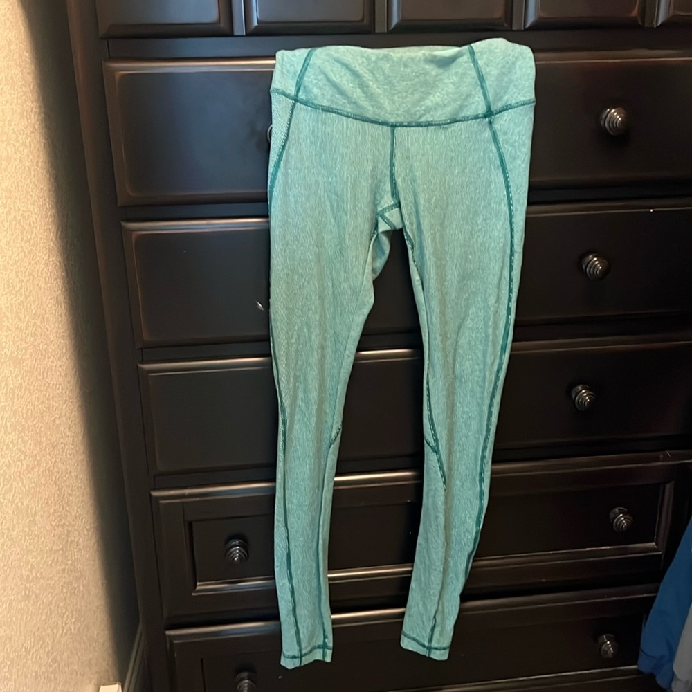 Lululemon Cotton feel. Yoga leggings